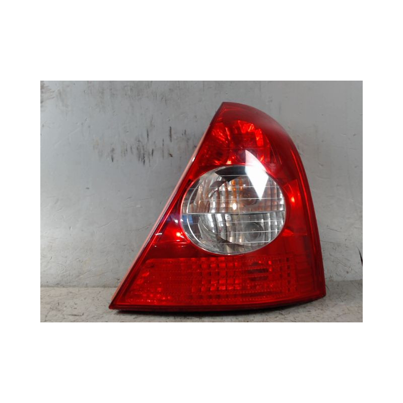 FEU ARRIERE DROIT RENAULT CLIO II PH.2 01-06