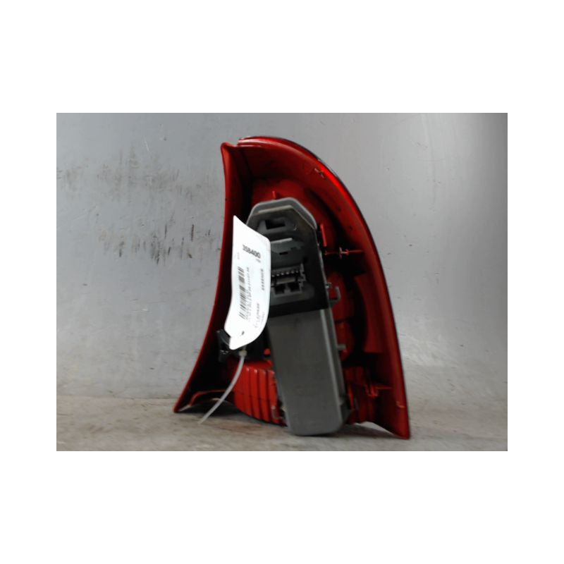 FEU ARRIERE GAUCHE  RENAULT CLIO II PH.2 01-06