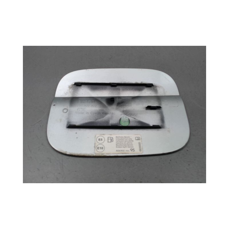 VOLET DE TRAPPE CARBURANT SKODA KAMIQ
