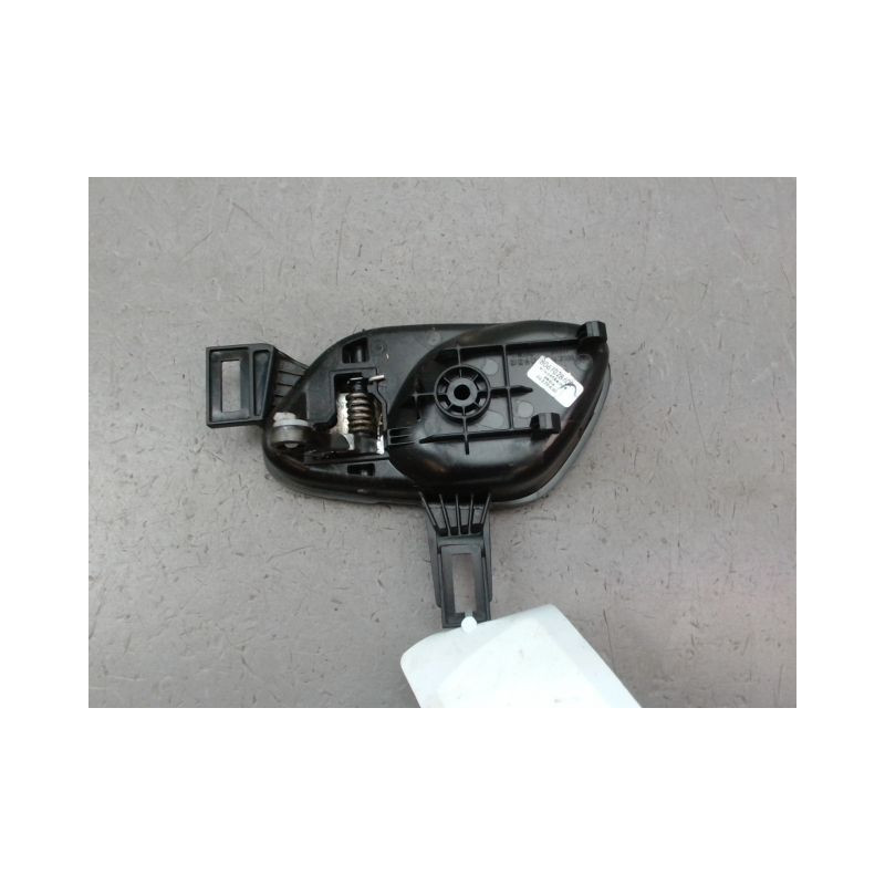 POIGNEE INTERIEURE PORTE AVANT DROIT DACIA SPRING