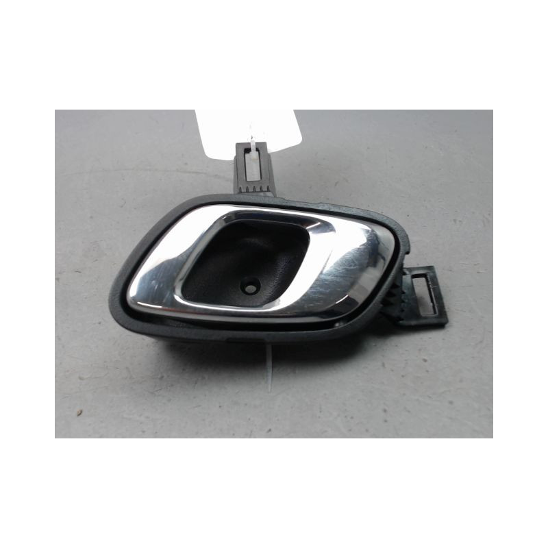 POIGNEE INTERIEURE PORTE AVANT GAUCHE DACIA SPRING