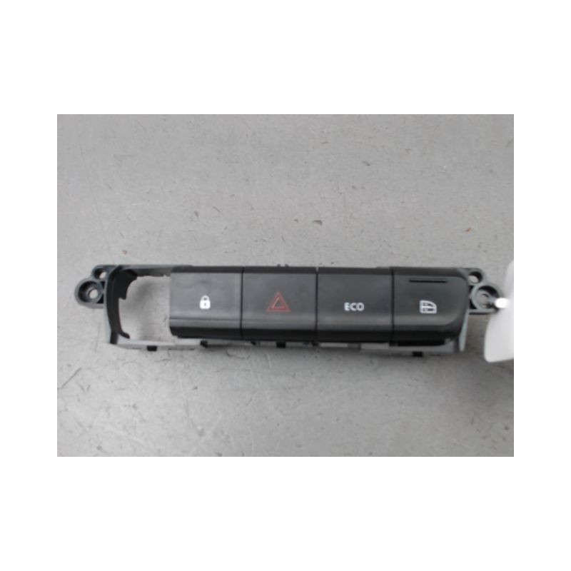 BOUTON DE WARNING DACIA SPRING