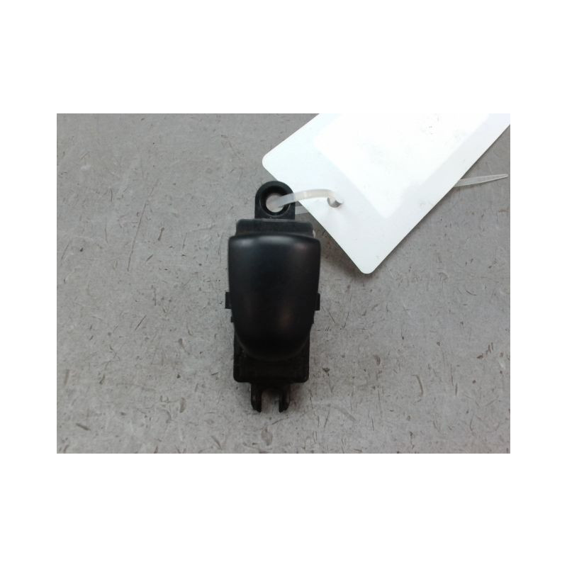COMMANDE LEVE-GLACE PORTE ARD NISSAN PULSAR
