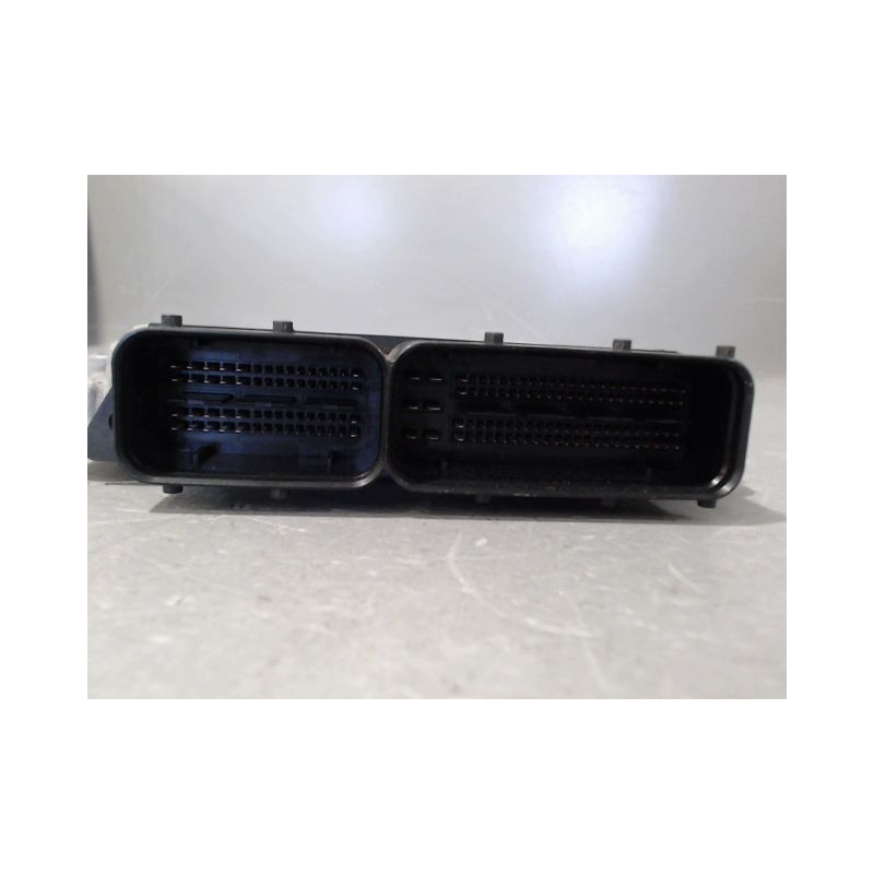 CALCULATEUR MOTEUR AUDI A3