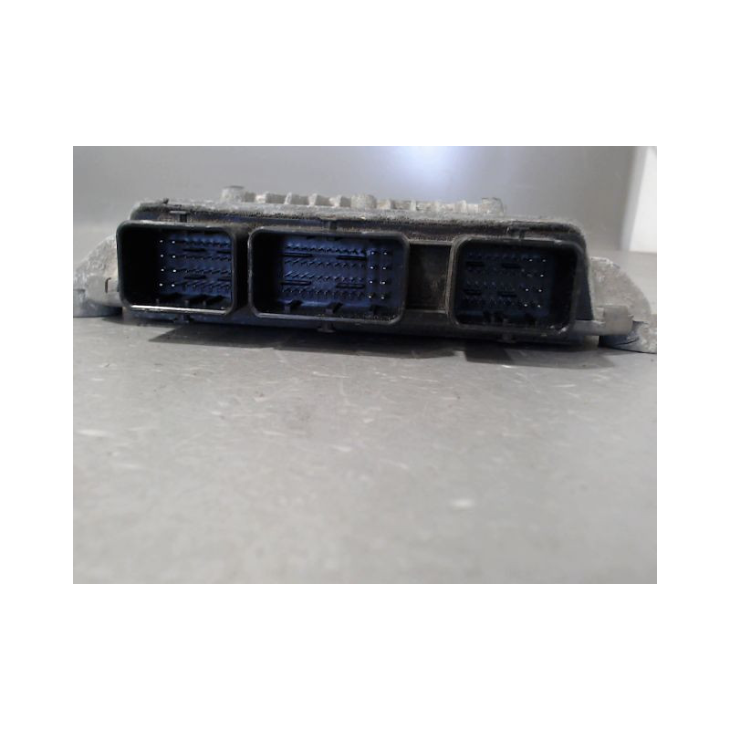 CALCULATEUR MOTEUR CITROEN C2