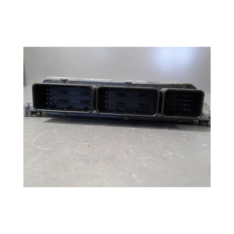 CALCULATEUR MOTEUR RENAULT MEGANE