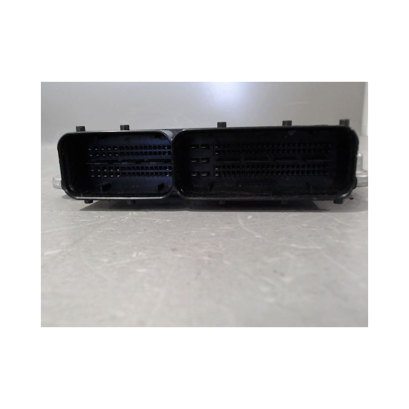 CALCULATEUR MOTEUR AUDI A5