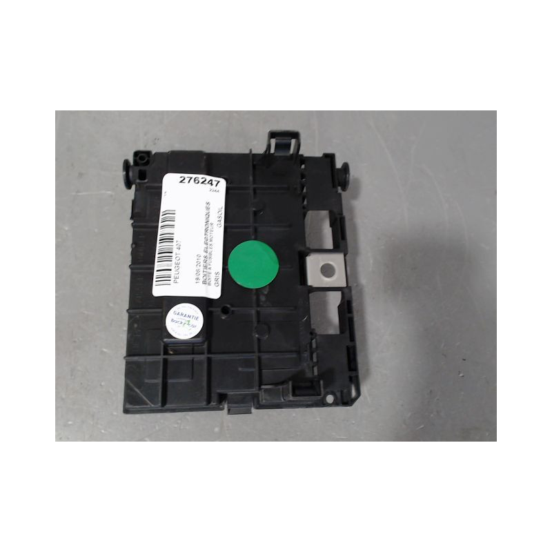 BOITE A FUSIBLES PEUGEOT 407
