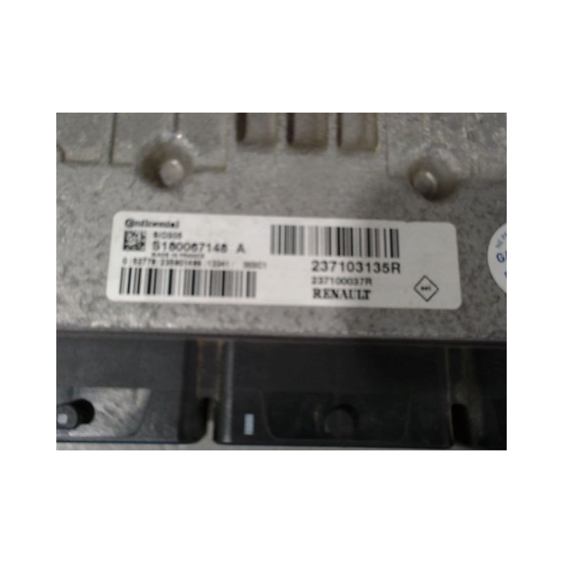 CALCULATEUR MOTEUR RENAULT MEGANE