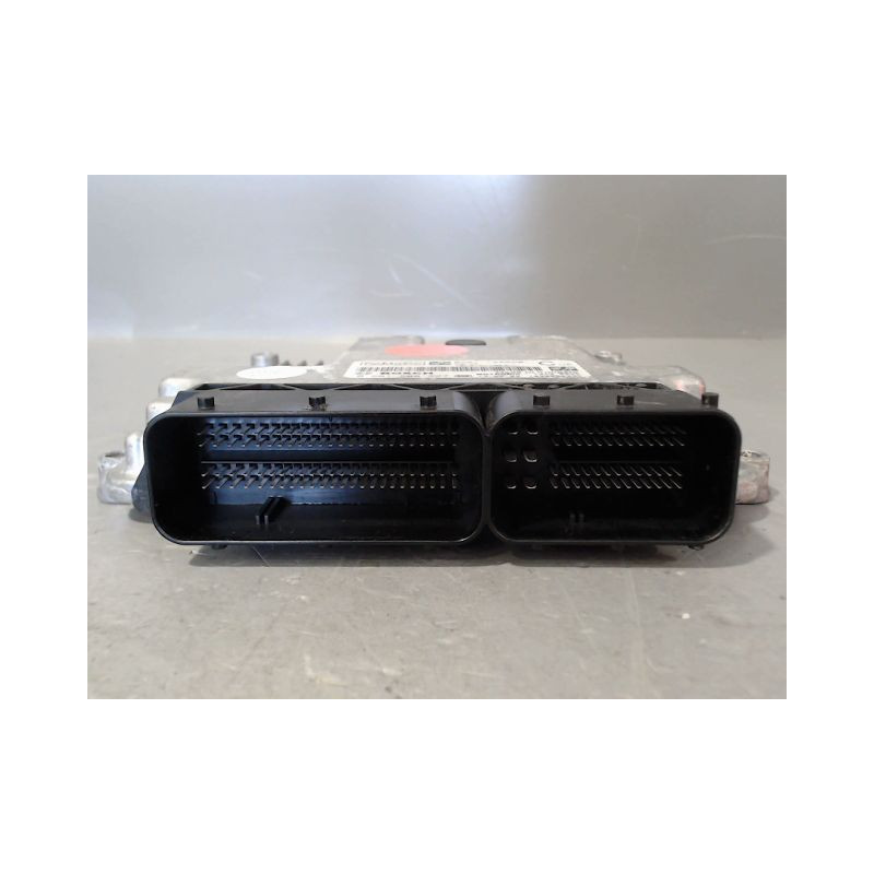 CALCULATEUR MOTEUR FORD C-MAX