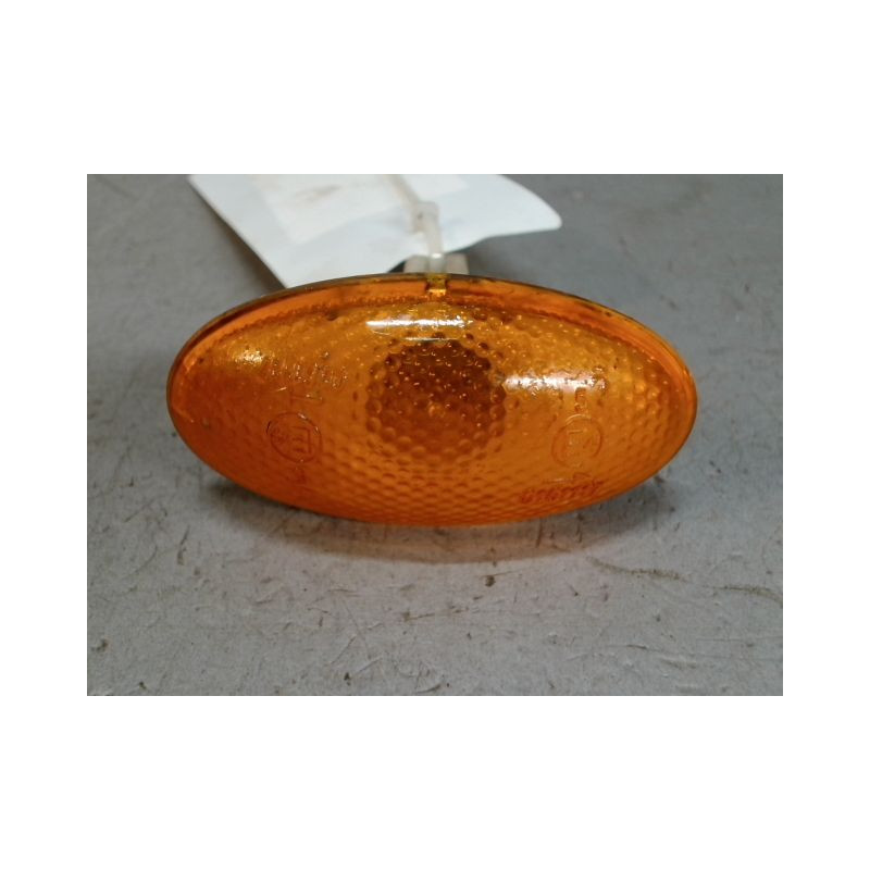 REPETITEUR AILE DROIT NISSAN PIXO