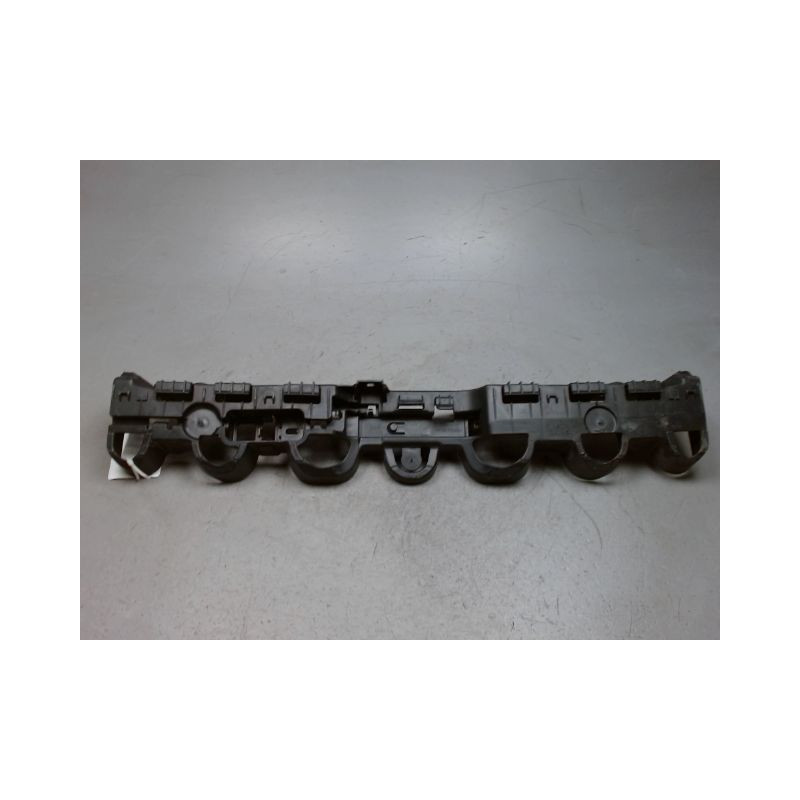 SUPPORT CENTRAL PARE-CHOC ARRIERE  RENAULT CLIO