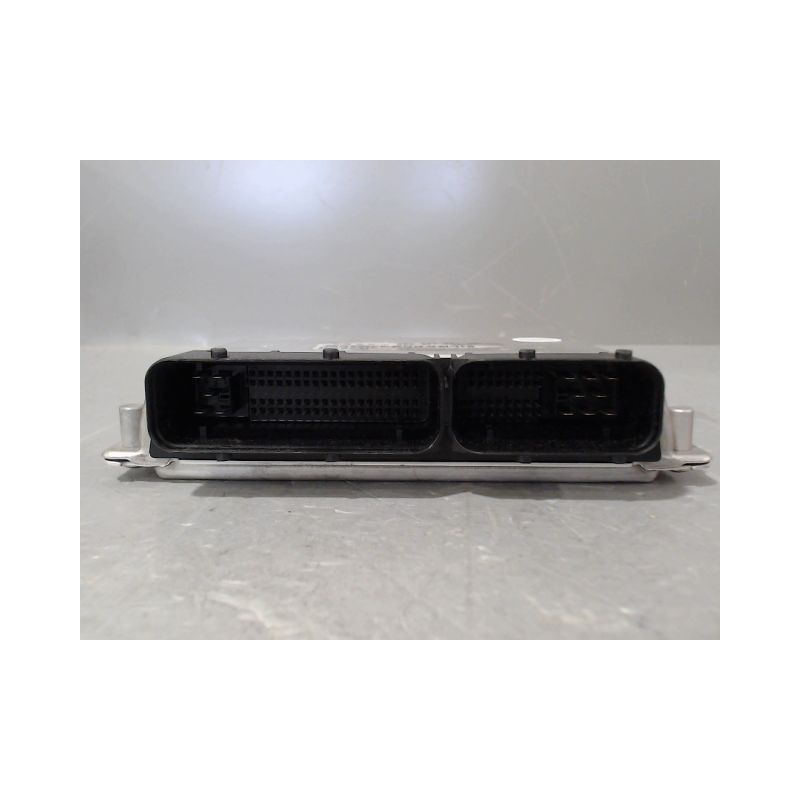 CALCULATEUR MOTEUR AUDI A6 97-2001