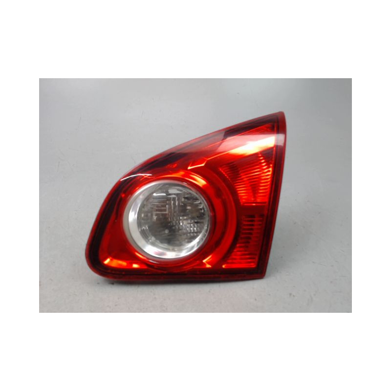 FEU ARRIERE INTERIEUR DROIT NISSAN QASHQAI BREAK I Phase 1 2007-2010