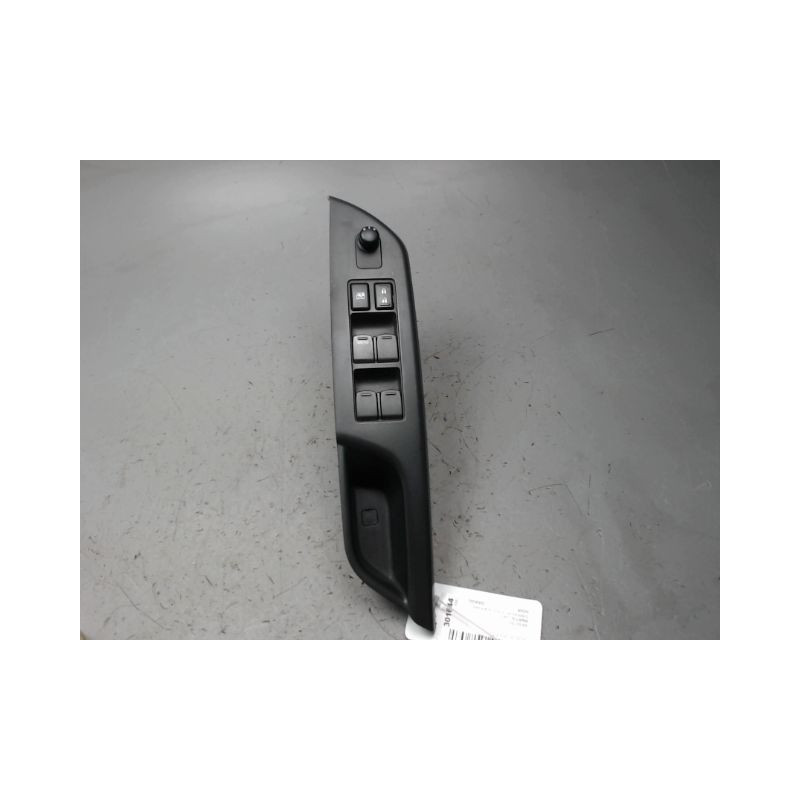 COMMANDE LEVE-GLACE PORTE AVG SUZUKI SWIFT