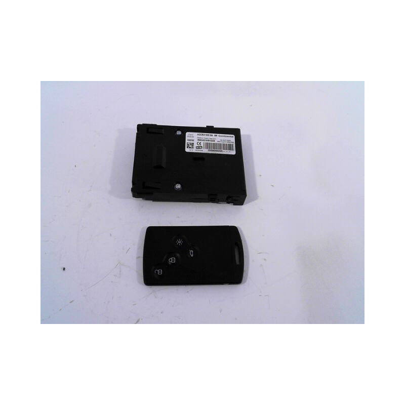 LECTEUR DE CARTE RENAULT LAGUNA III 2007-