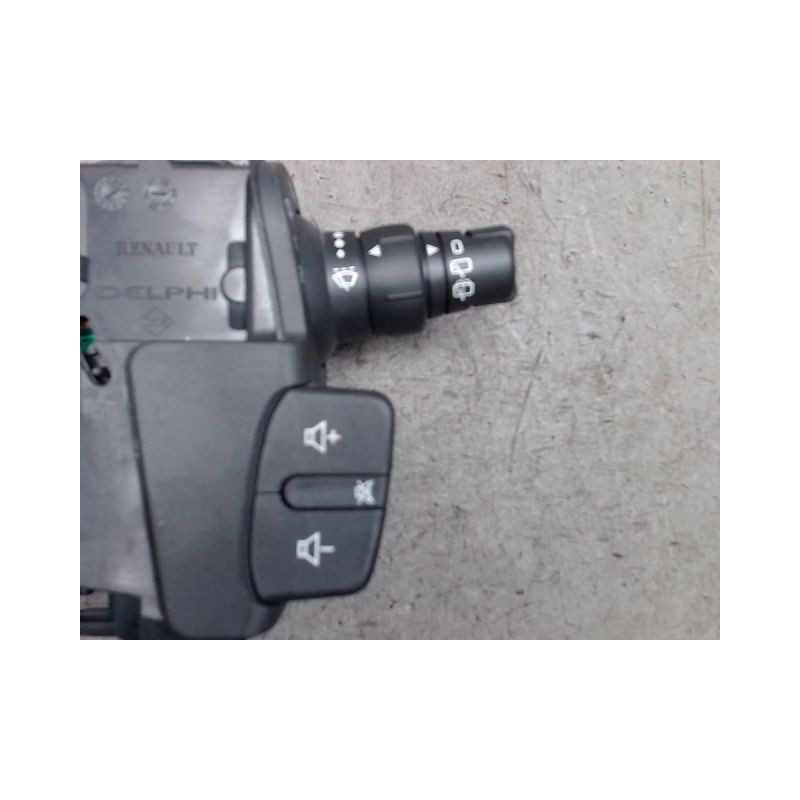 COMMANDE ESSUIE GLACE RENAULT CLIO III 2009-
