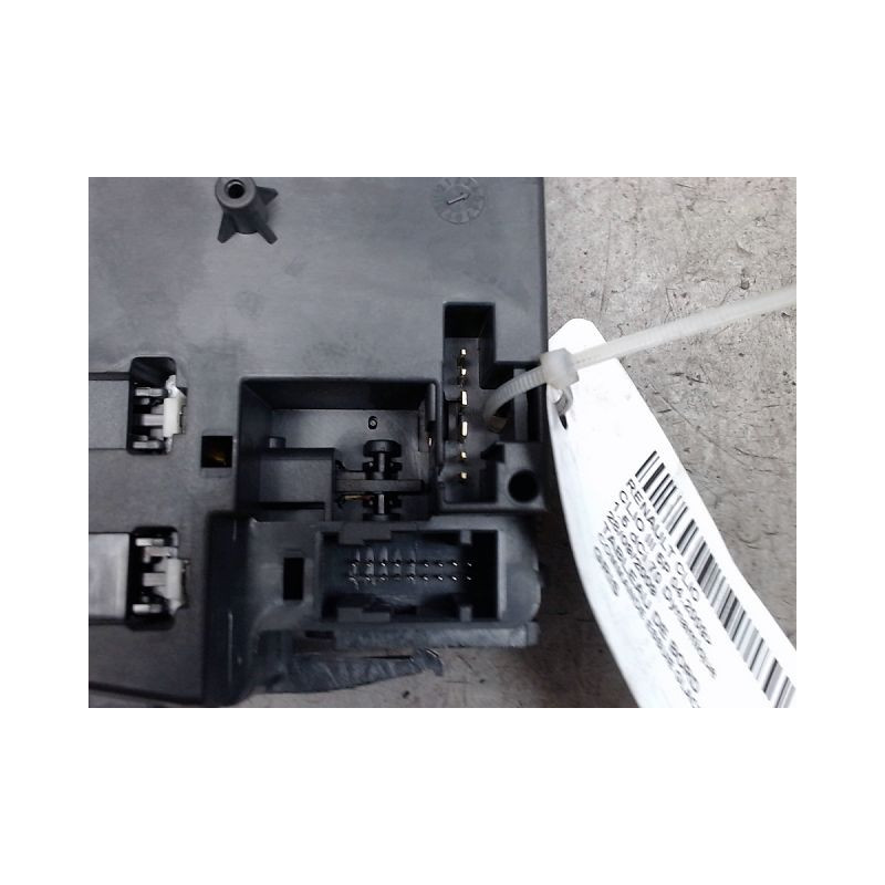 COMMANDE ESSUIE GLACE RENAULT CLIO III 2009-