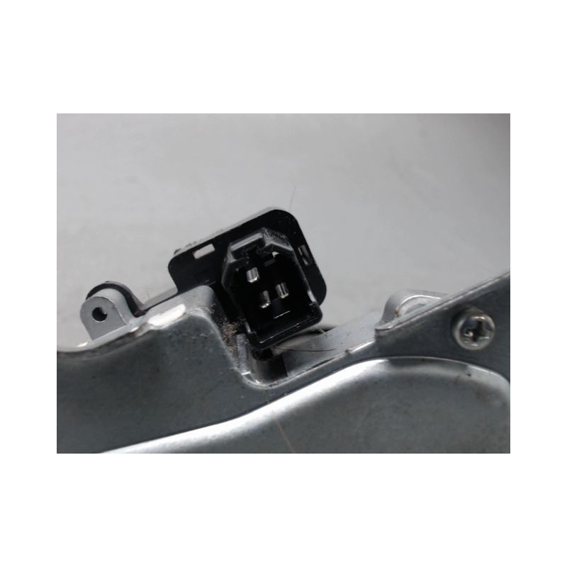 MOTEUR ESSUIE-GLACE ARRIERE OPEL AGILA