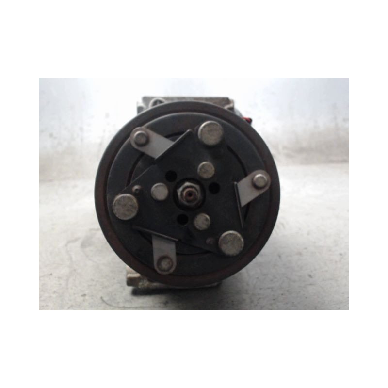 COMPRESSEUR AIR CONDITIONNE RENAULT MEGANE