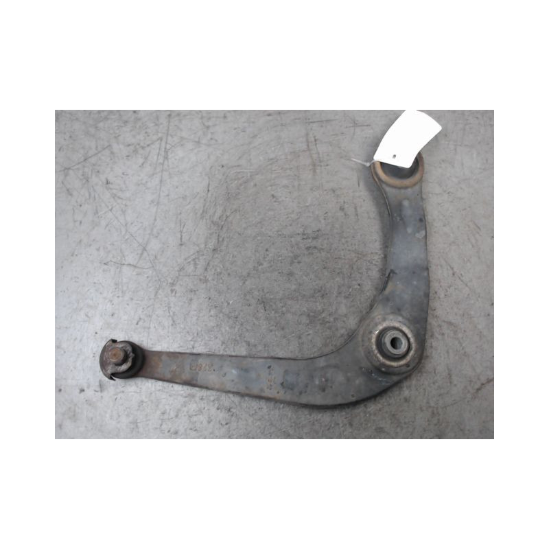 TRIANGLE INFERIEUR AVANT DROIT PEUGEOT 206 5P