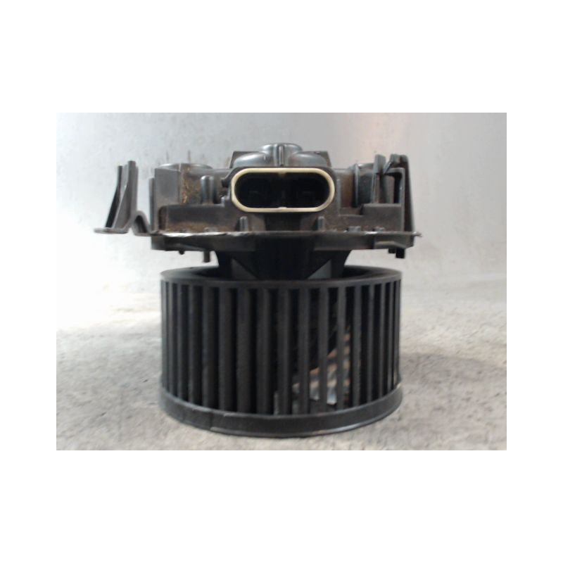 MOTEUR VENTILATEUR CHAUFFAGE RENAULT TWINGO 2 2009-