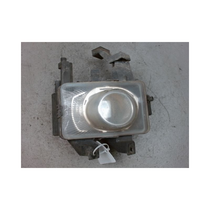 PHARE ANTIBROUILLARD AVANT GAUCHE OPEL ZAFIRA 2005-