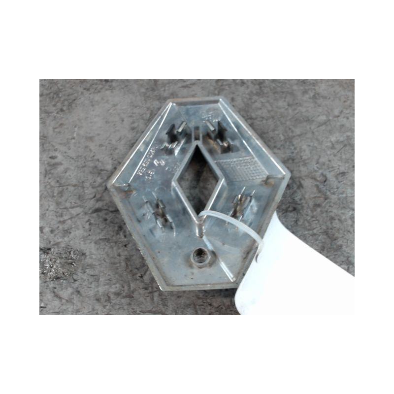 SIGLE CALANDRE RENAULT ESPACE 2002-