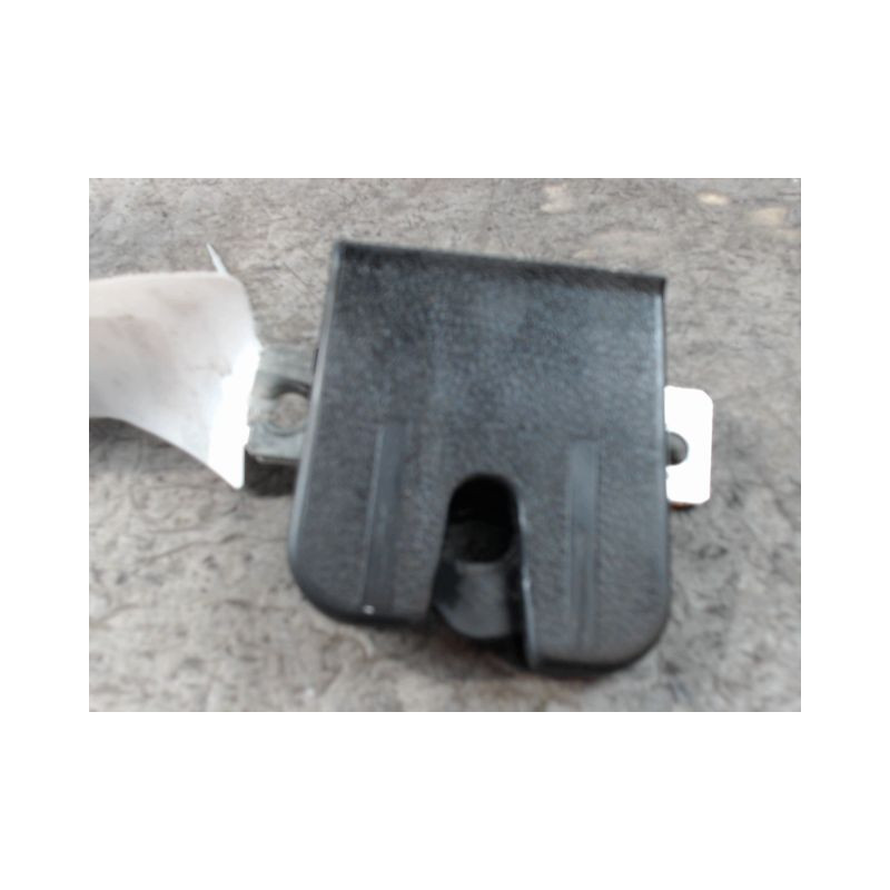SERRURE HAYON  VOLKSWAGEN POLO 2005-