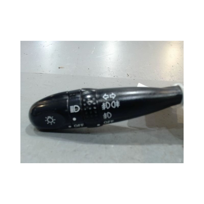 COMMANDE CLIGNOTANT TOYOTA YARIS
