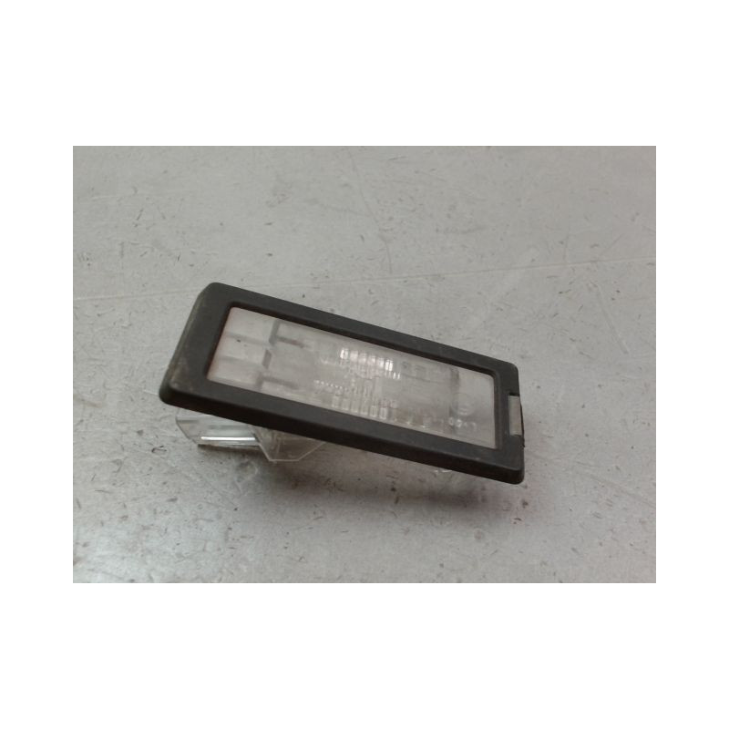 ECLAIREUR PLAQUE DE POLICE DROIT DACIA LODGY BREAK 2012-...