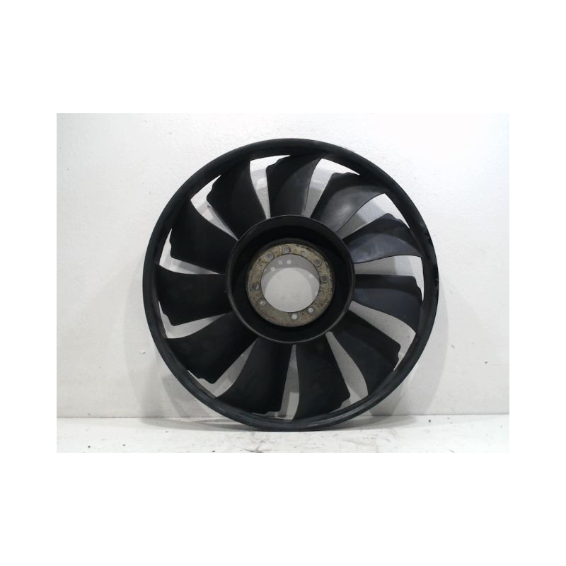 VENTILATEUR DE REFROIDISSEMENT IVECO 35C11