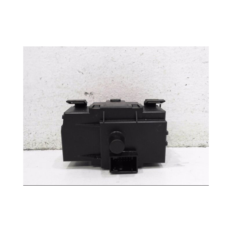 INTERIEUR COMMANDE PHARES B.M.W. SERIE 1