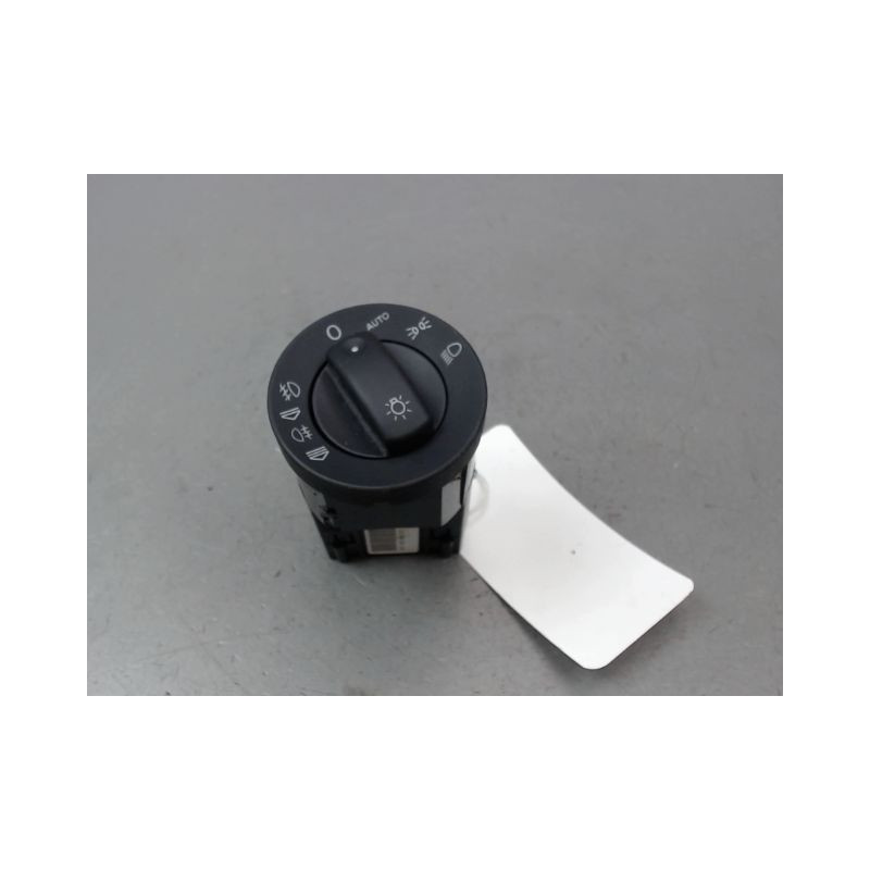INTERIEUR COMMANDE PHARES AUDI A4 AVANT I Phase 2 (8D) 1999-2001