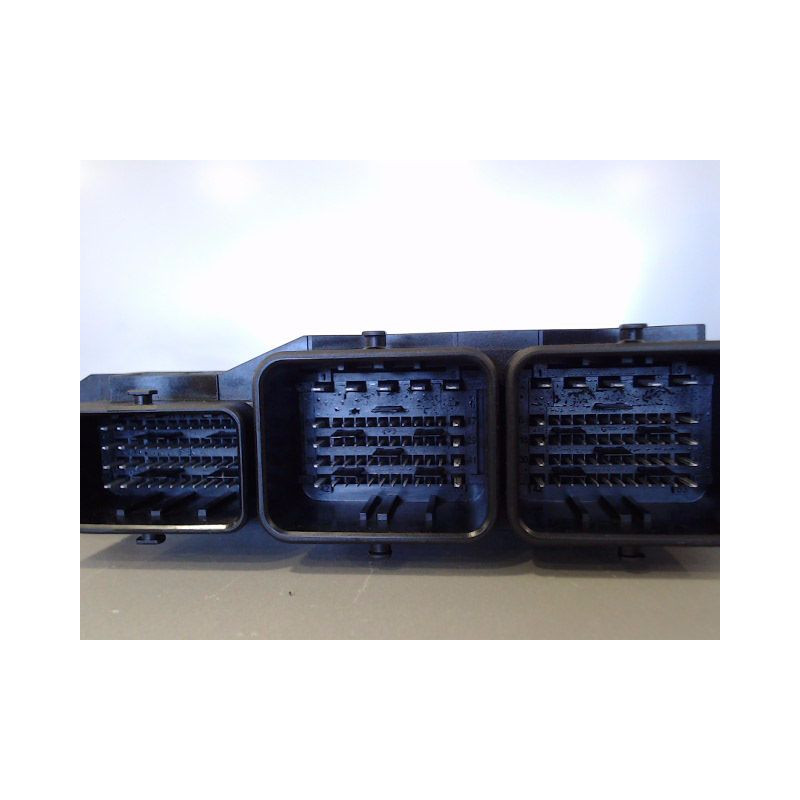 CALCULATEUR MOTEUR PEUGEOT 206