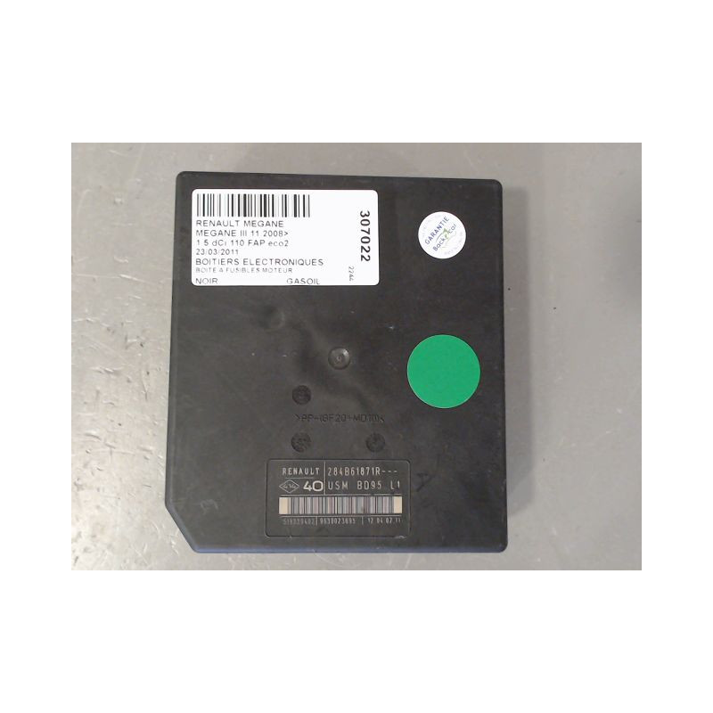 BOITE A FUSIBLES RENAULT MEGANE III 2008-