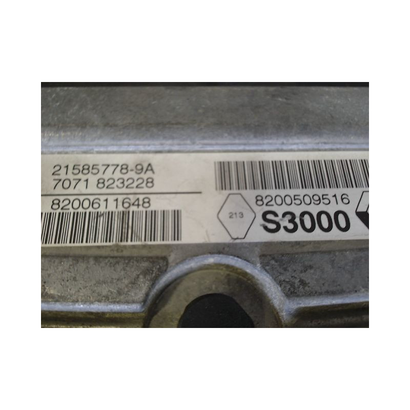 CALCULATEUR MOTEUR RENAULT MEGANE