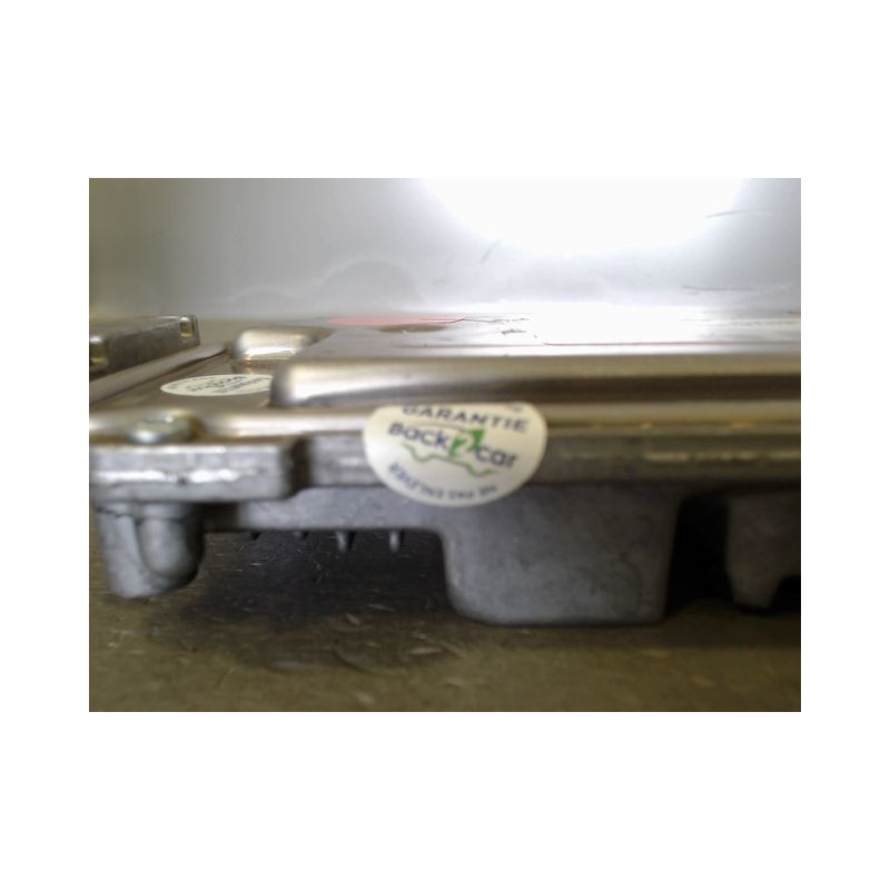 CALCULATEUR MOTEUR RENAULT TWINGO