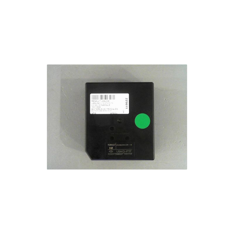 BOITE A FUSIBLES RENAULT LAGUNA III 07-10