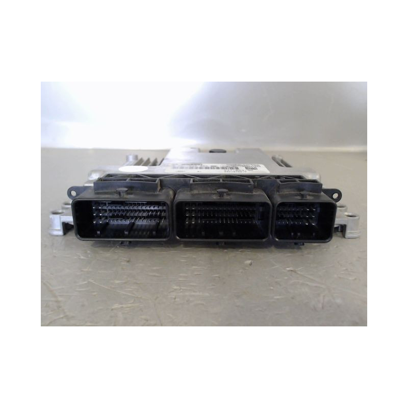 CALCULATEUR MOTEUR RENAULT KANGOO