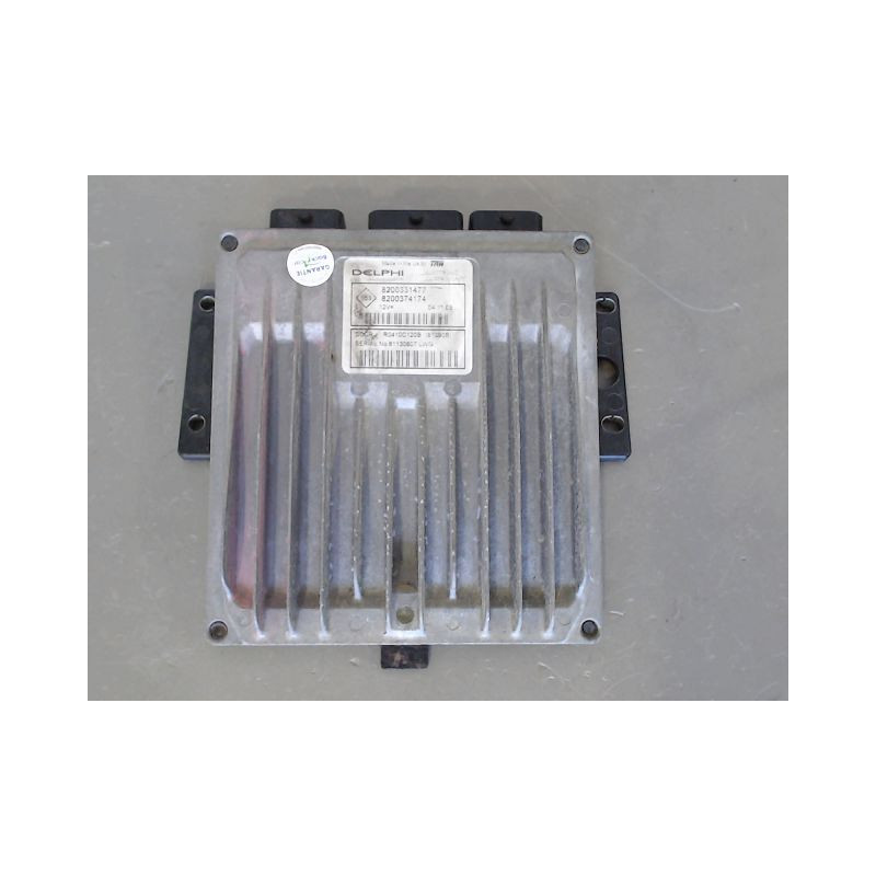 CALCULATEUR MOTEUR RENAULT CLIO