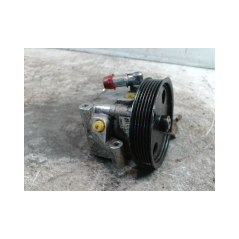 POMPE DIRECTION ASSISTEE FORD FOCUS 2008-