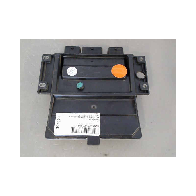 CALCULATEUR MOTEUR RENAULT MEGANE
