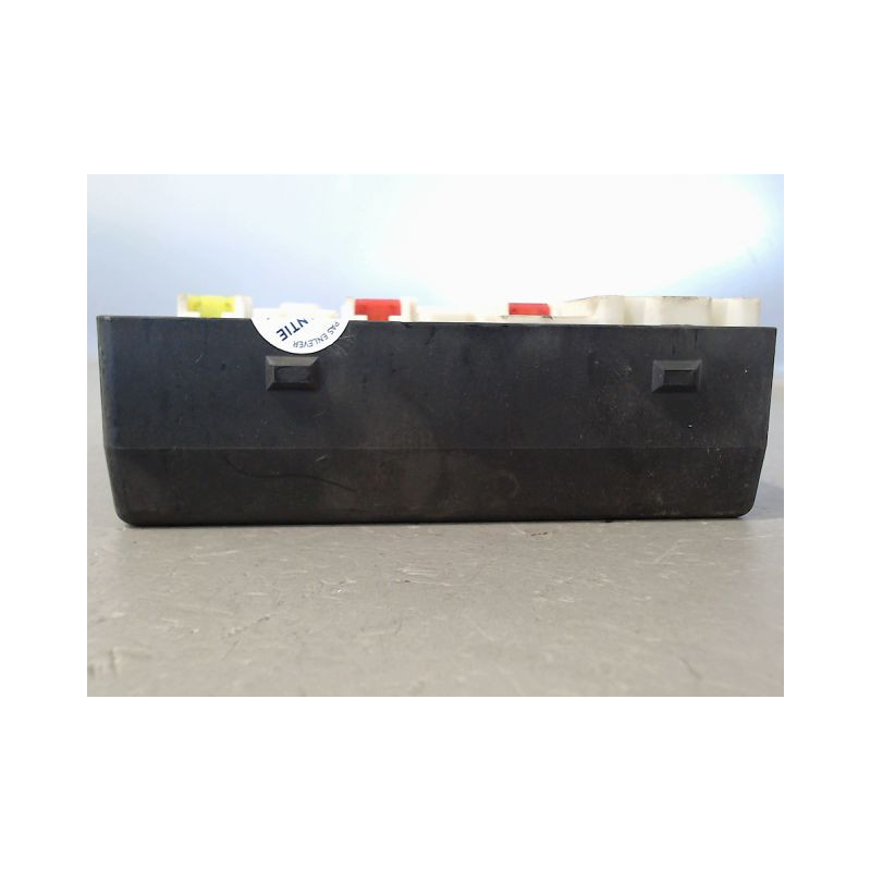 BOITE A FUSIBLES RENAULT MEGANE III 2008-