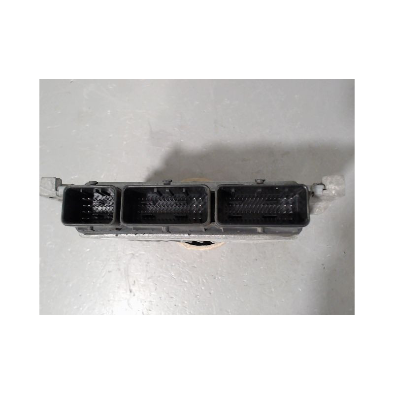 CALCULATEUR MOTEUR RENAULT MEGANE