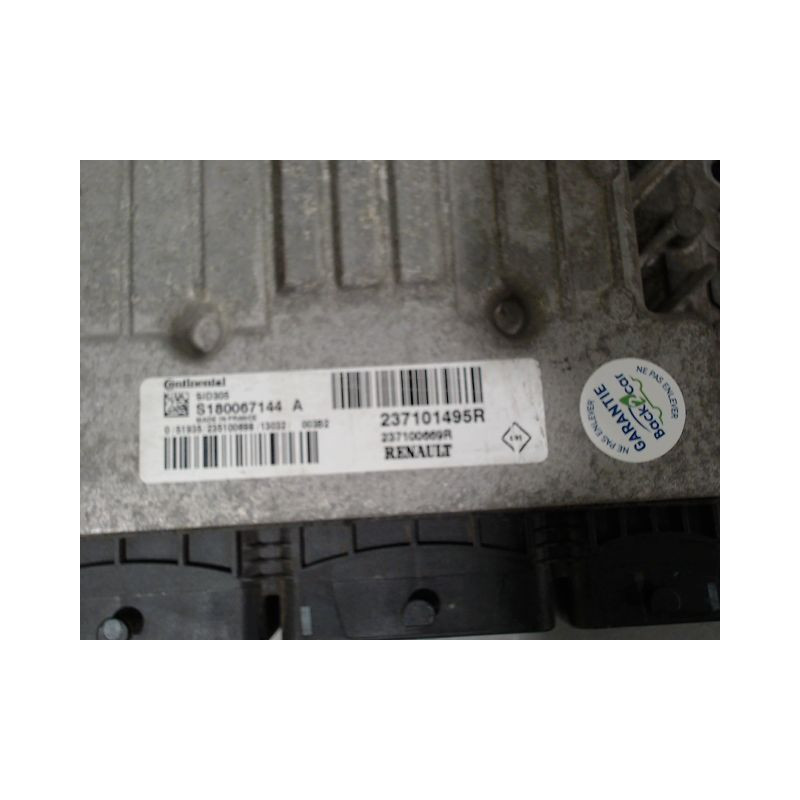 CALCULATEUR MOTEUR RENAULT MEGANE