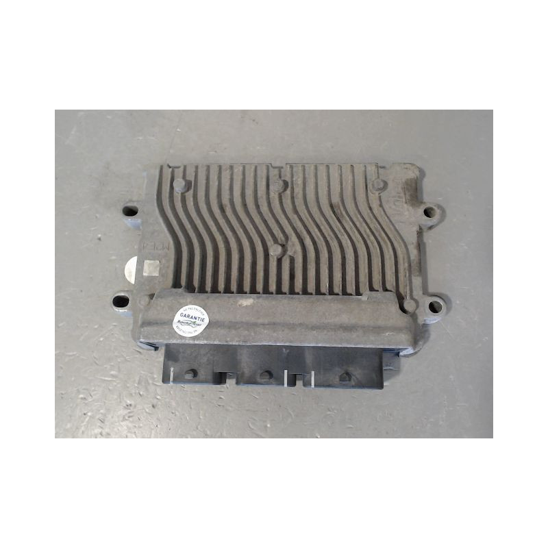 CALCULATEUR MOTEUR PEUGEOT 206