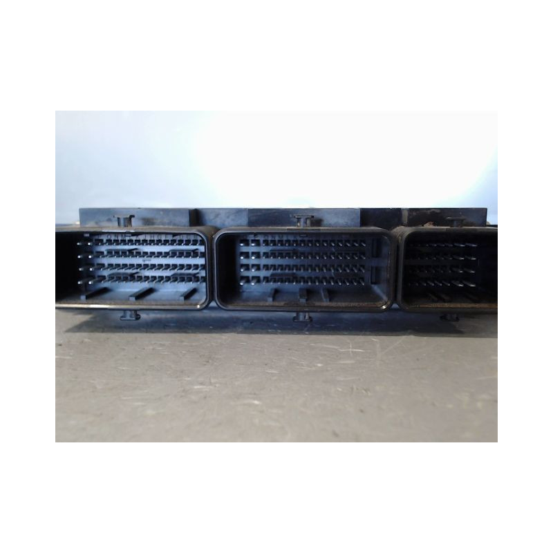 CALCULATEUR MOTEUR RENAULT KANGOO