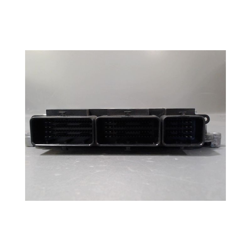 CALCULATEUR MOTEUR RENAULT MEGANE