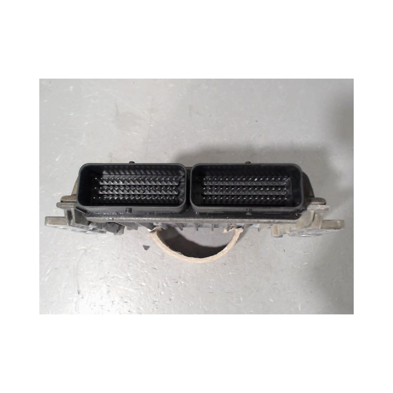 CALCULATEUR MOTEUR RENAULT MEGANE